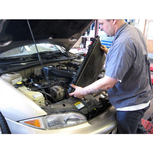 How does a thermal clutch fan work?